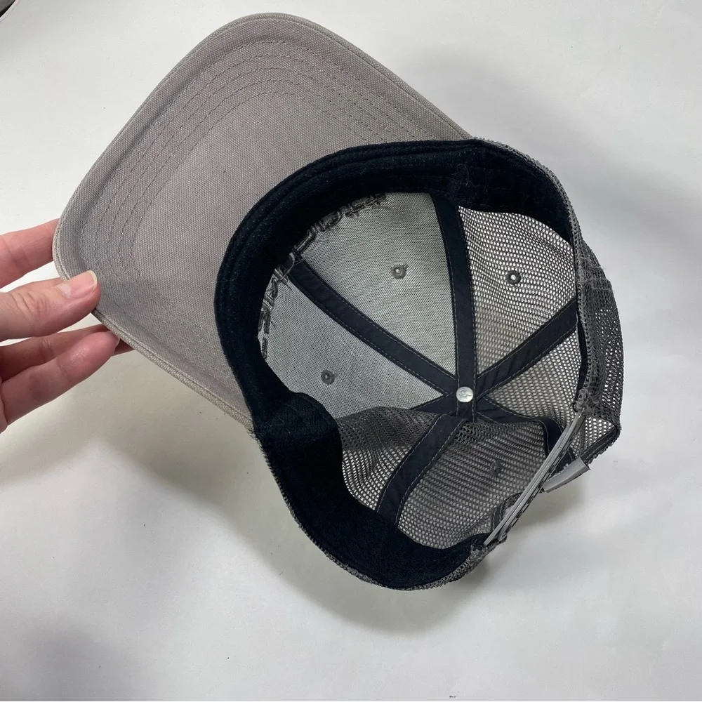 Carhartt Canvas Gray Mesh-Back Trucker Style Embroidered Logo Snapback - Unisex